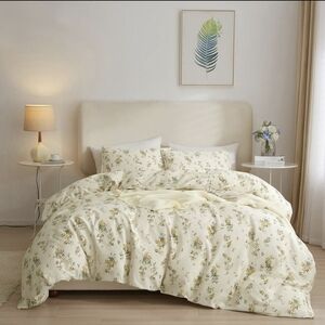 Floral Cream Bedding Set / Duvet Cover - Queen Size